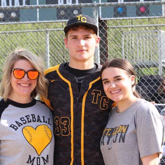 Meet your Posher, Camryn - Picture 1 of 1